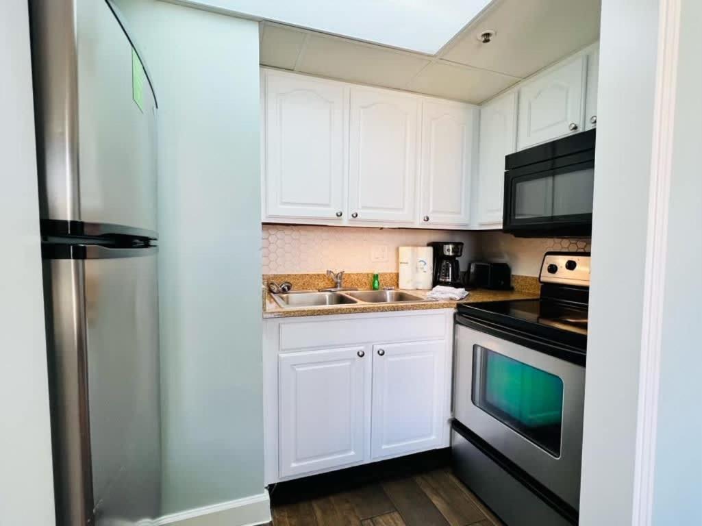 *Ocean View Beauty*King Bed*Rooftop Pool*Beach*Hot Tubs*M123 Myrtle Beach Exterior photo